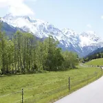 Chalet By Slopes & Views *