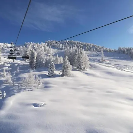 Domek alpejski By Slopes & Views *